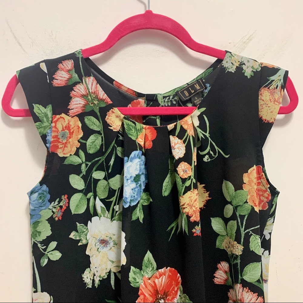 Black Floral Cap Sleeve Sheer Button-Back Blouse - Picture 7 of 13